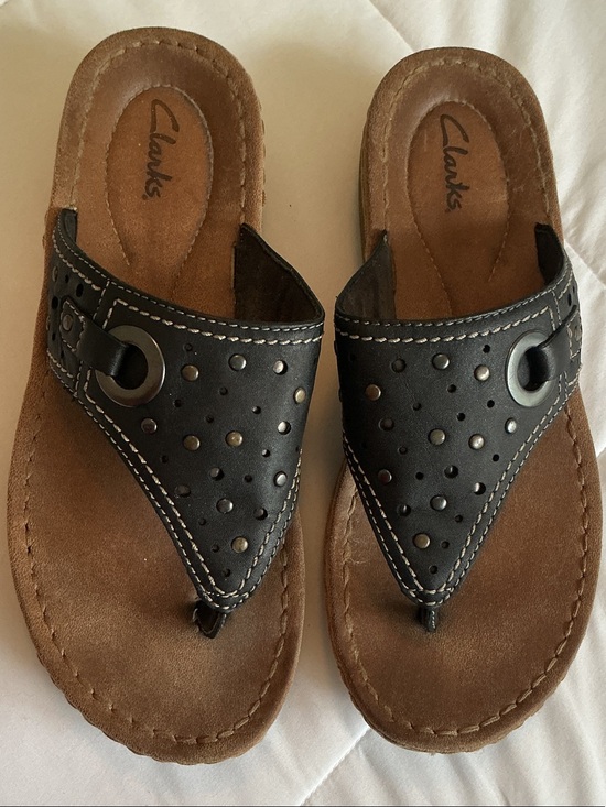Clarks Shoes - Clarks Black Leather Studded Thong Sandals